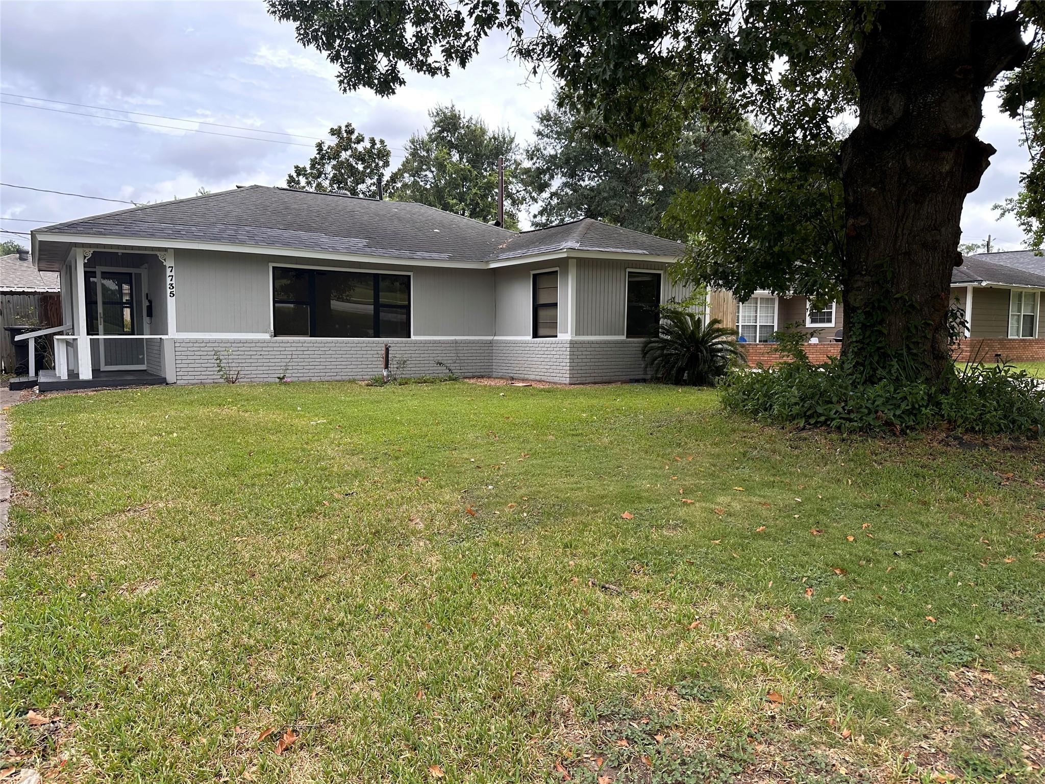 7735 Oak Vista Street — photo
