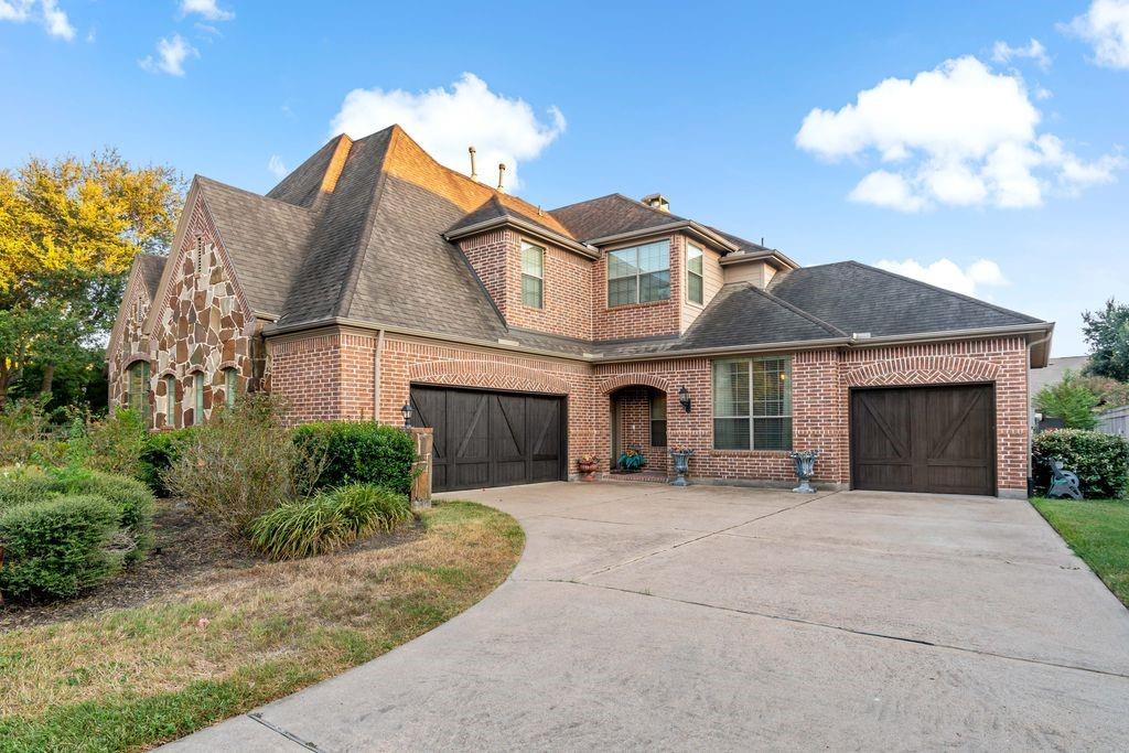 22 Waters Lake Boulevard — photo