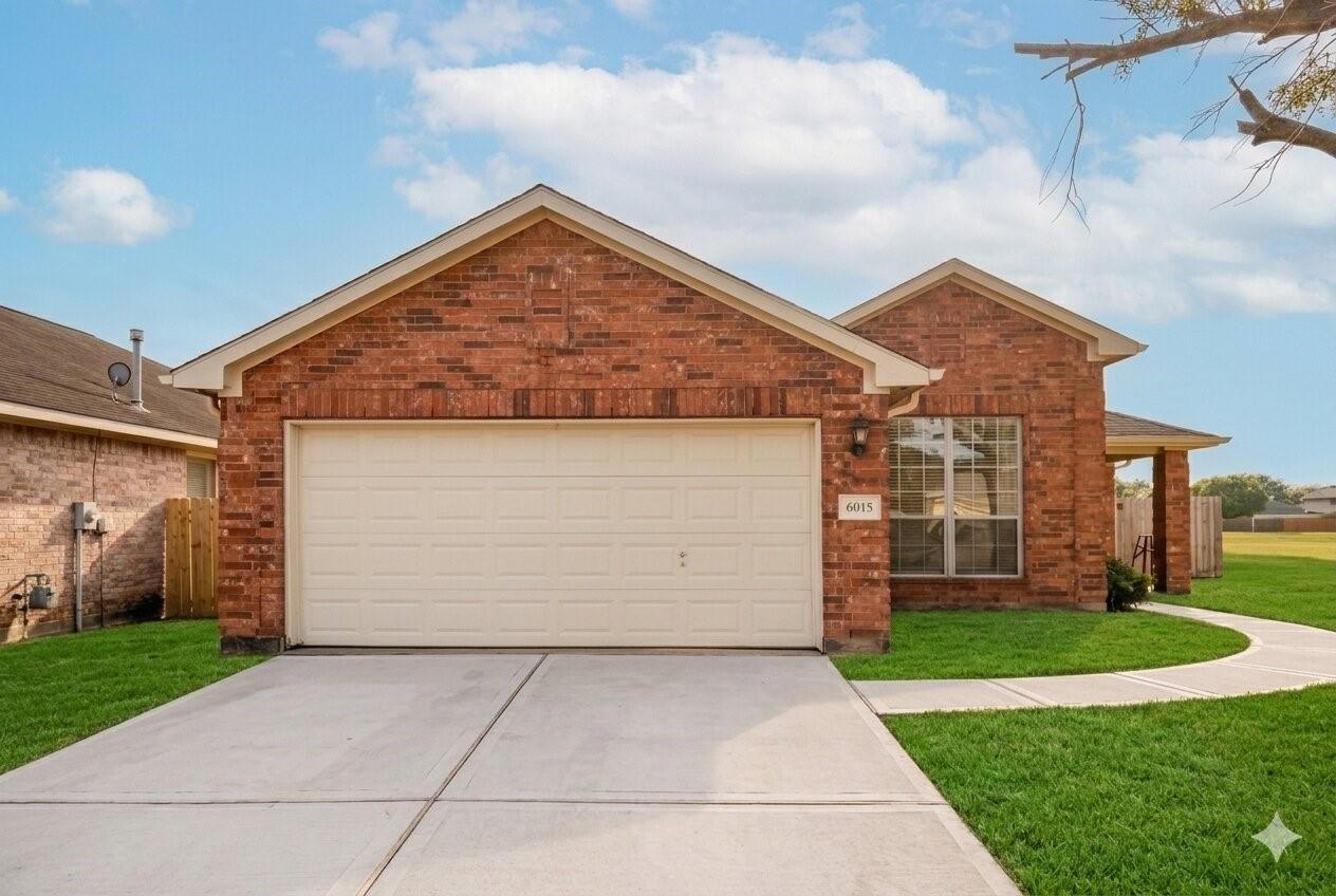 6015 Ida Rose Court — photo