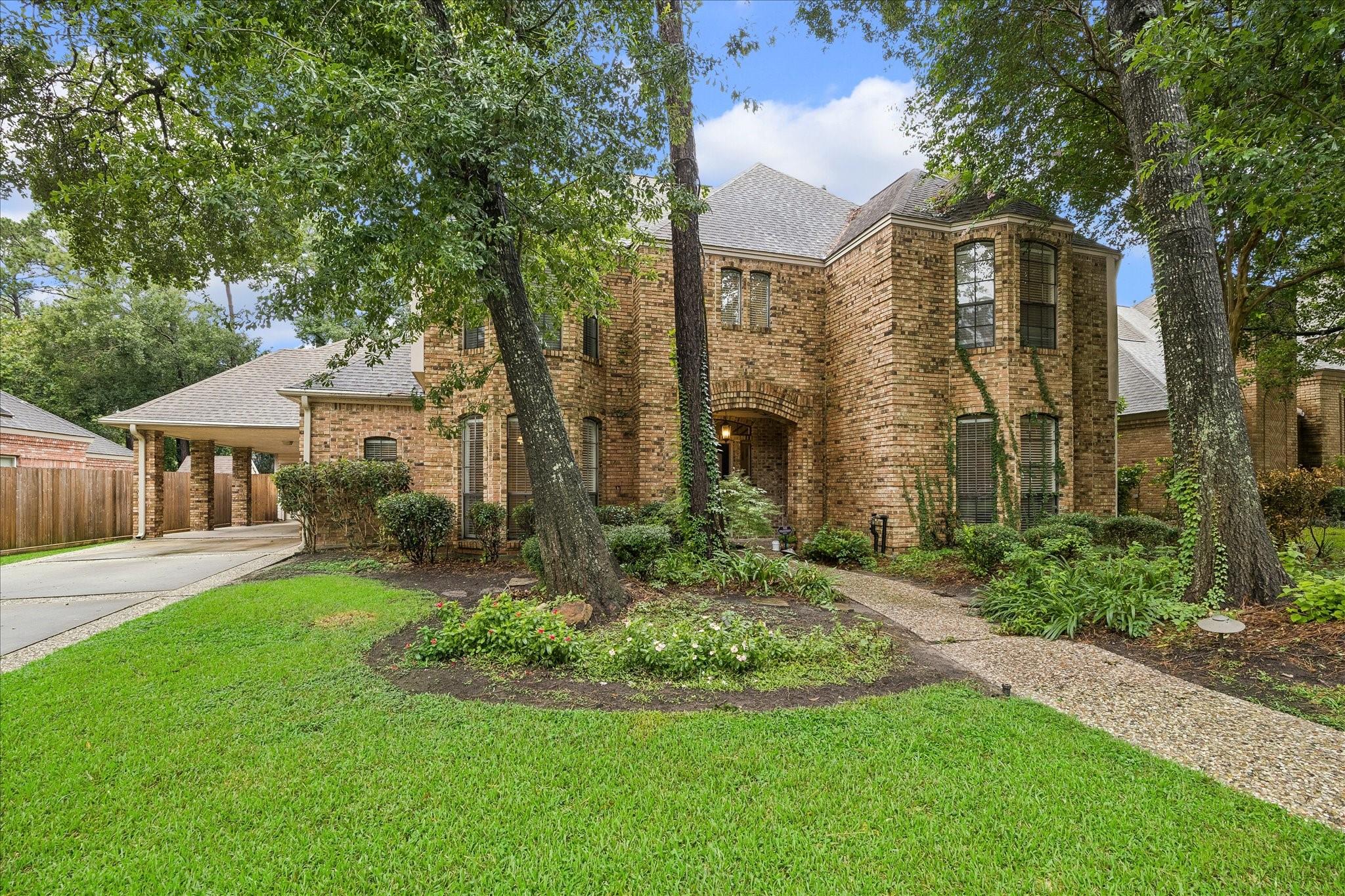 6015 Spanish Oak Way — photo