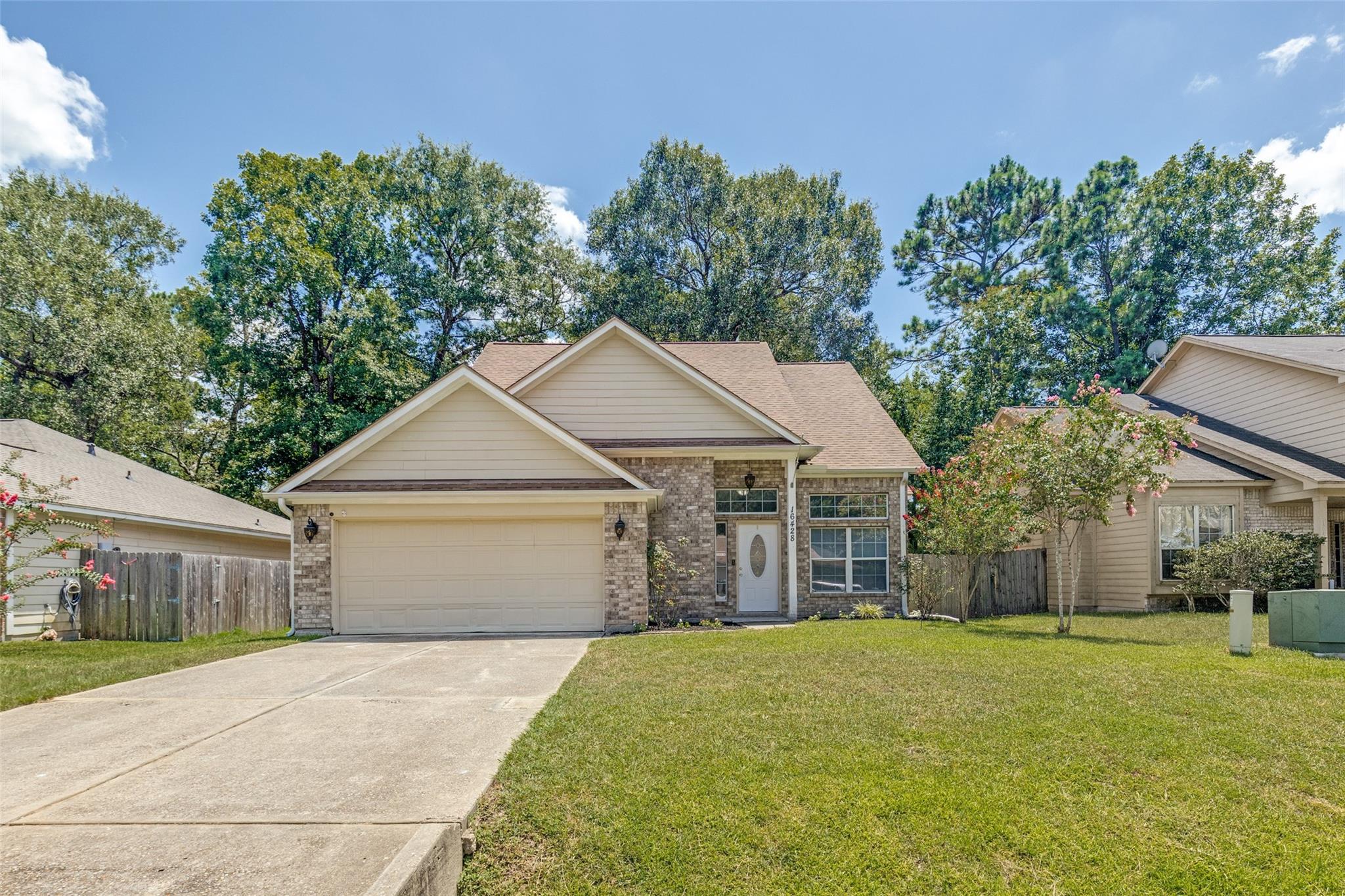 16428 Ryan Guinn Way — photo