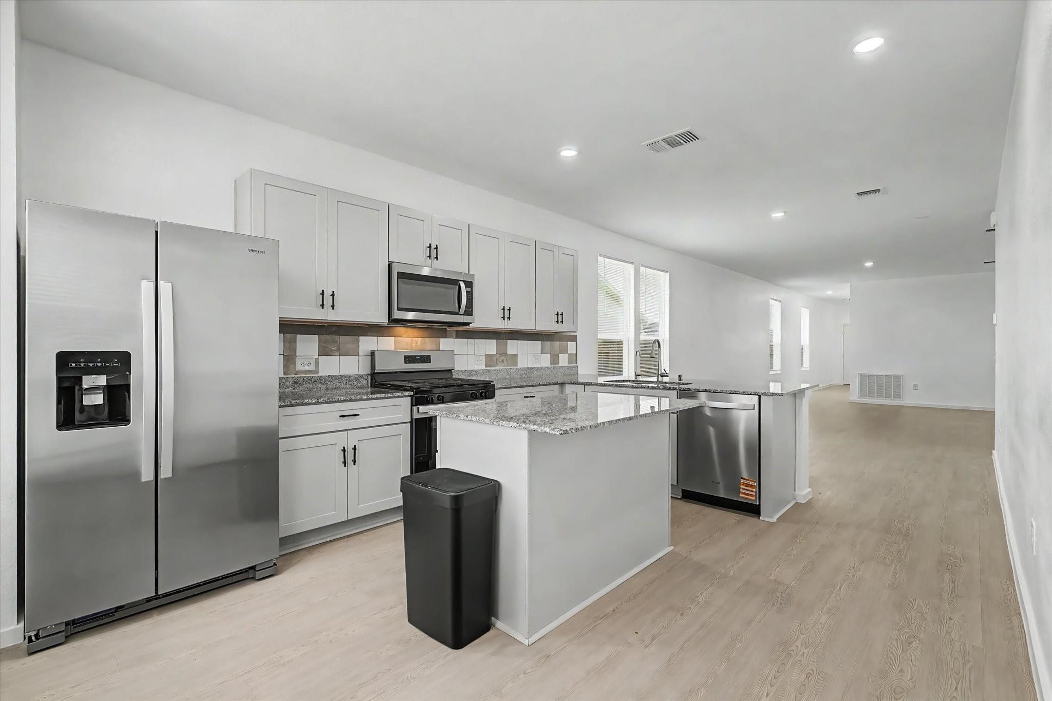 511 Louis Lane — photo