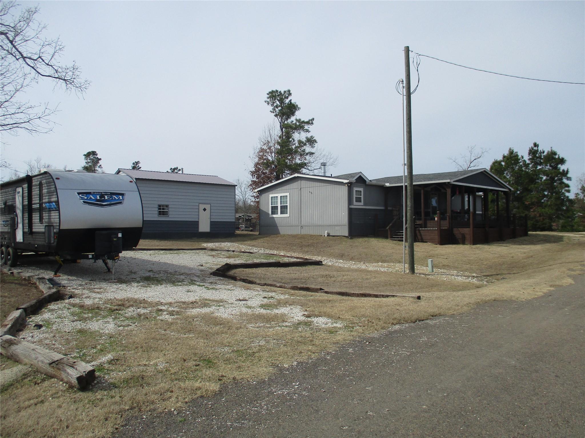 199 Cedar — photo