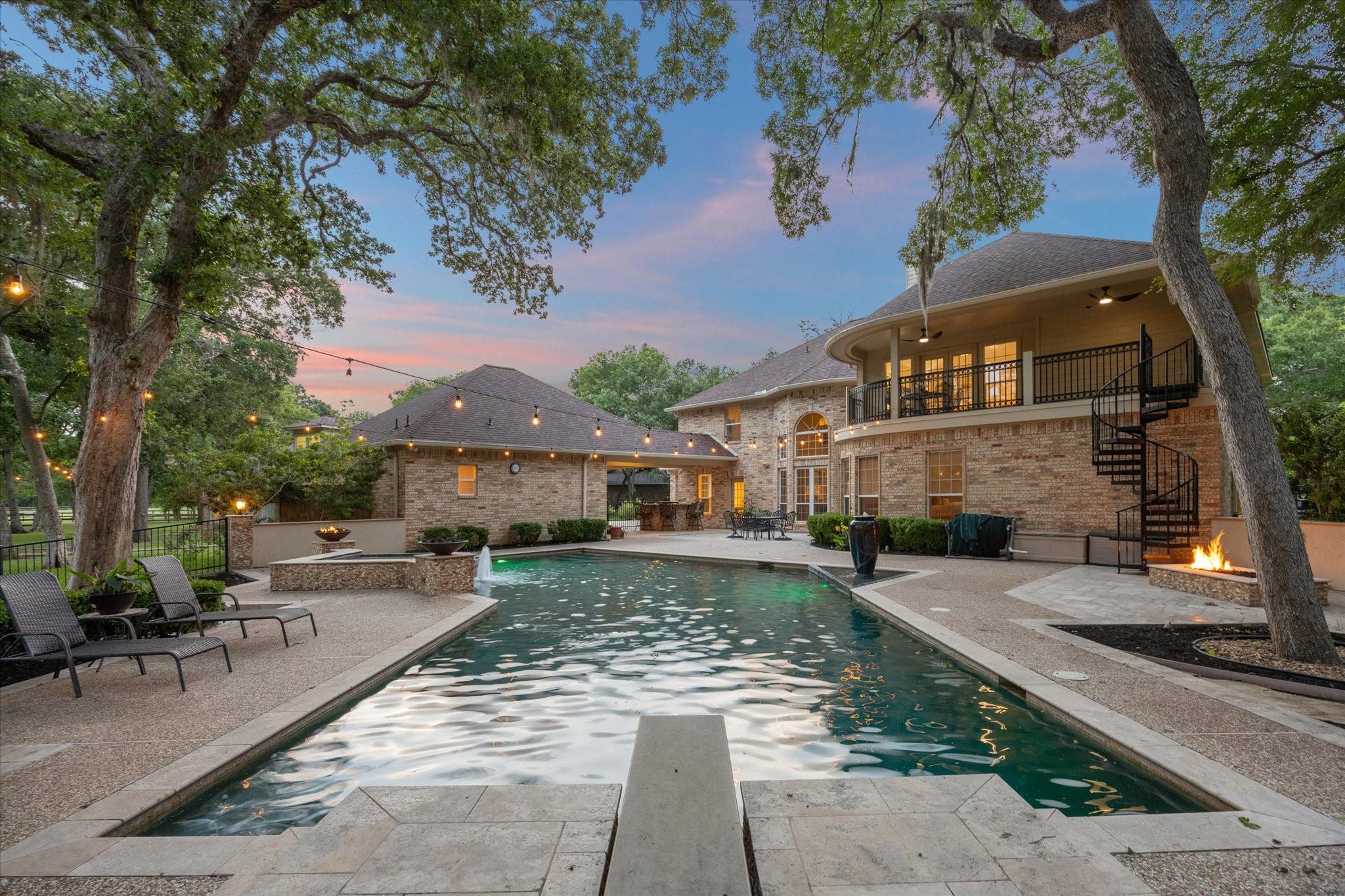 3023 River Forest Drive — photo