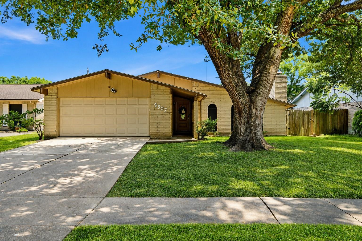 3307 Meadowview Drive — photo