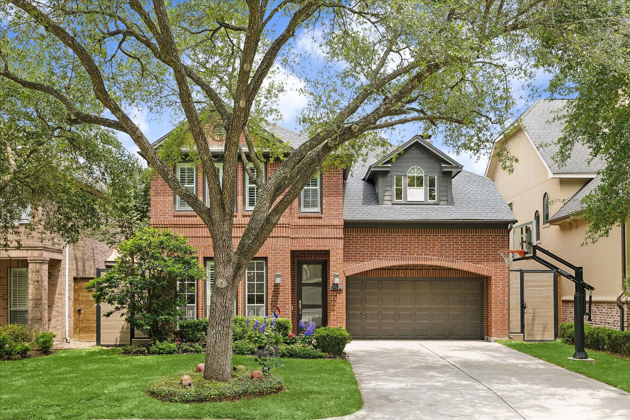 2514 Mcclendon Street — photo