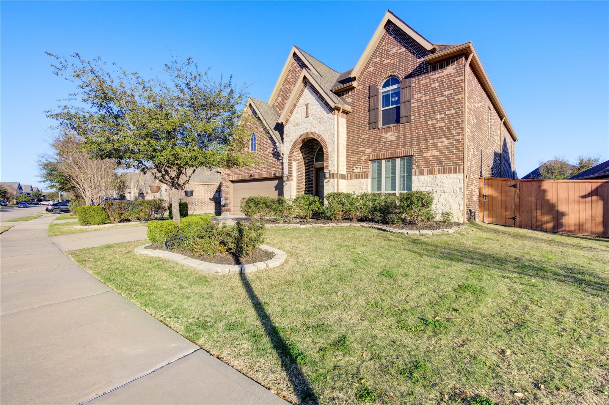 11227 Dunstan Hill Drive — photo