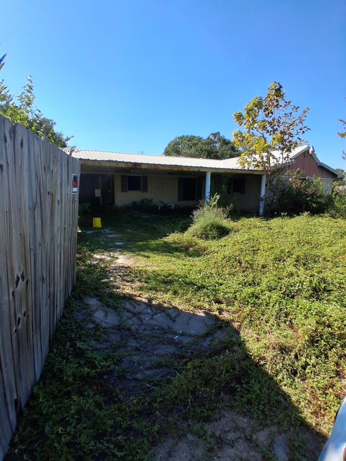322 W Elizabeth Street — photo