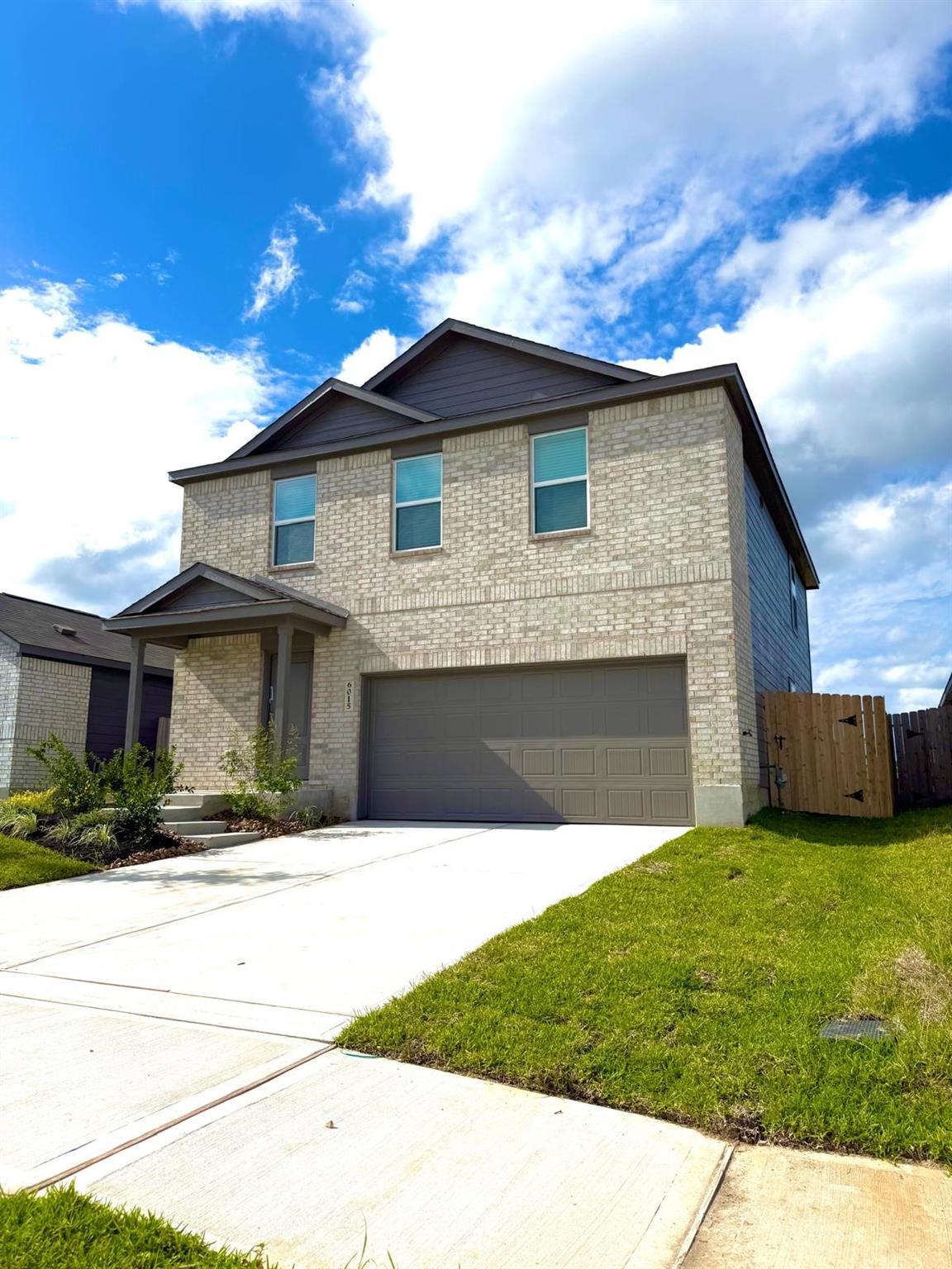 6015 Marshall Woods Lane — photo