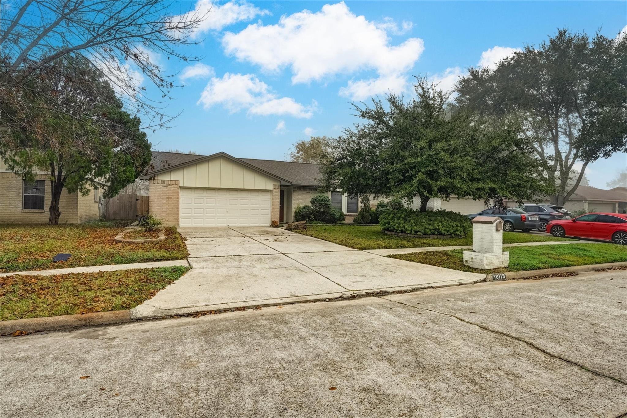 10118 Fernstone Lane — photo