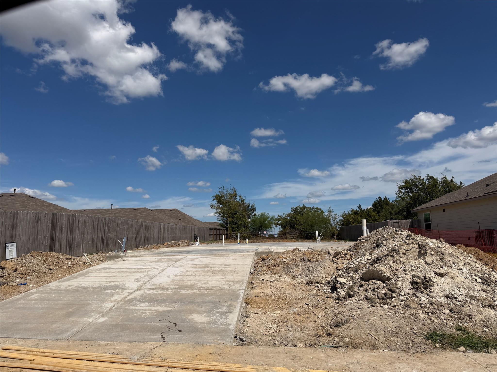 1616 Navarro Drive — photo