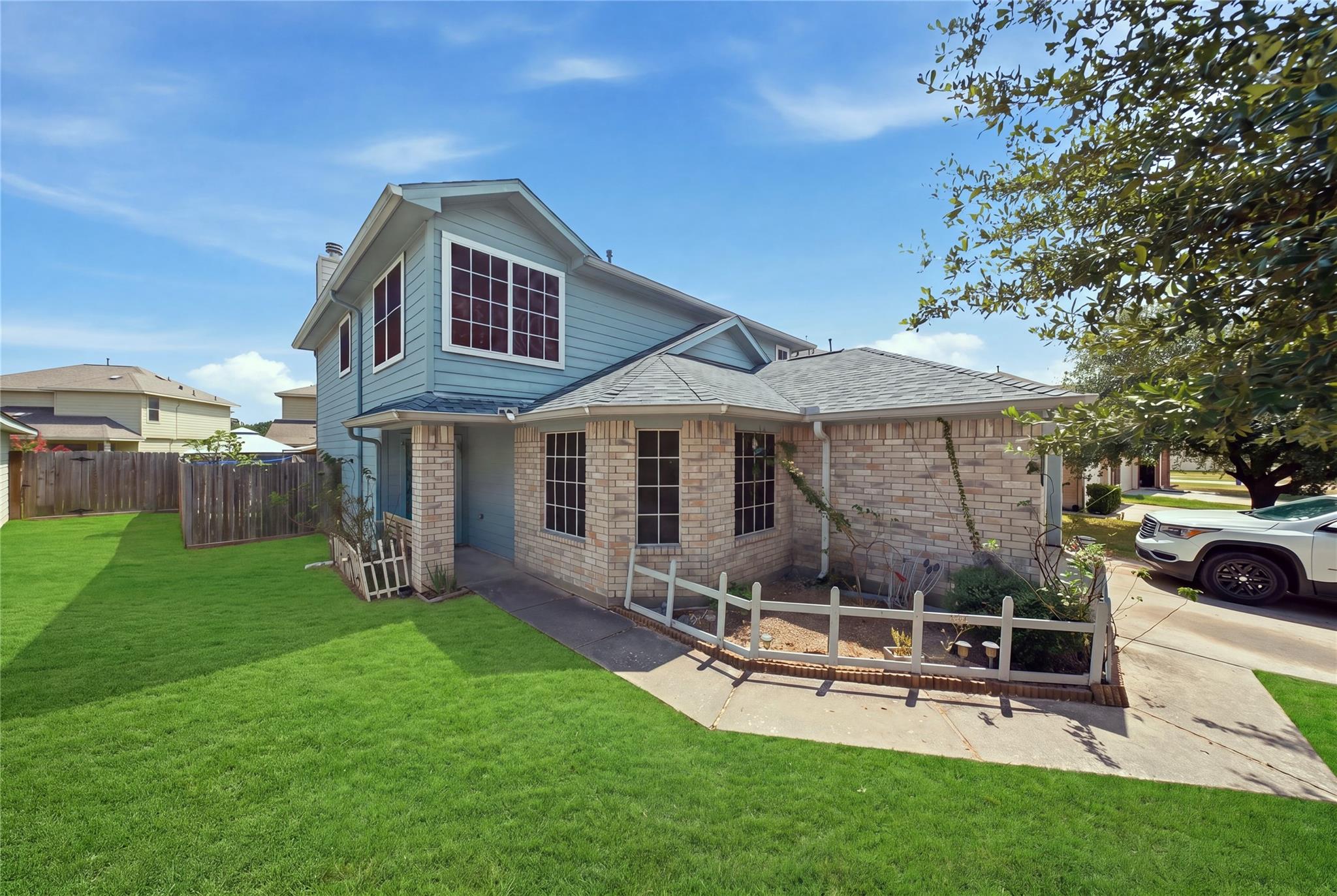 3519 Bluebird Park Lane — photo
