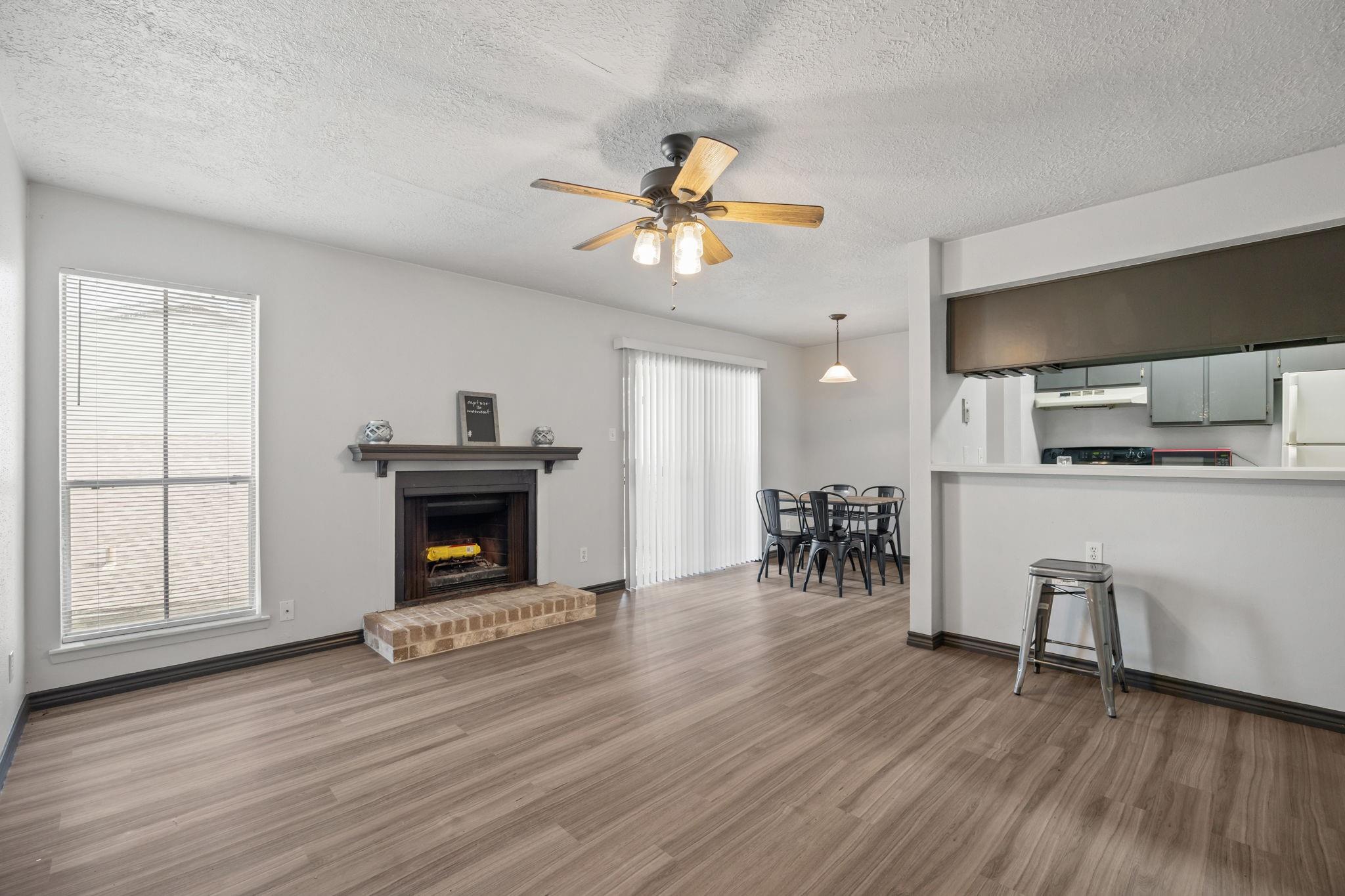 7600 Emmett F Lowry Expressway #604 — photo