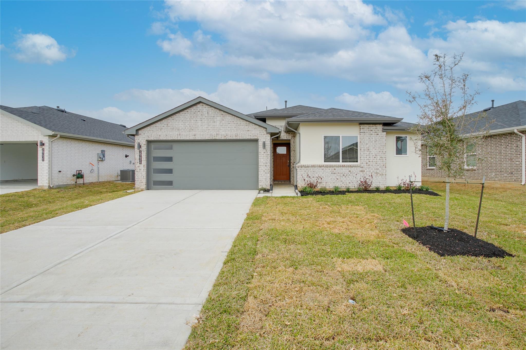 29414 Bryans Manor Lane — photo