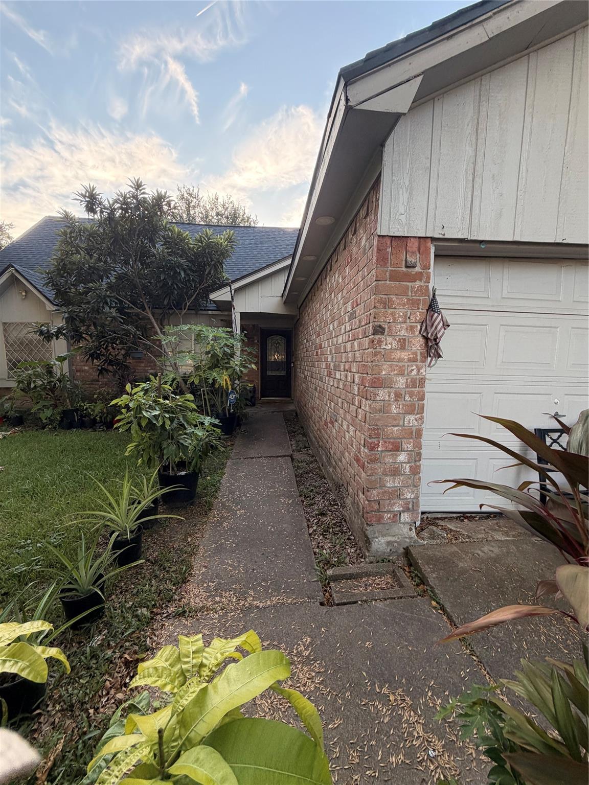 3243 Hunters Glen Drive — photo