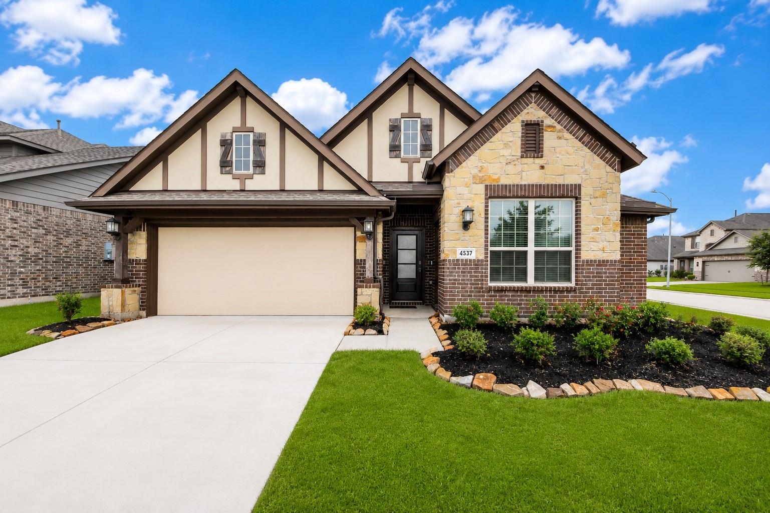 4537 Whitehaven Pine Way — photo