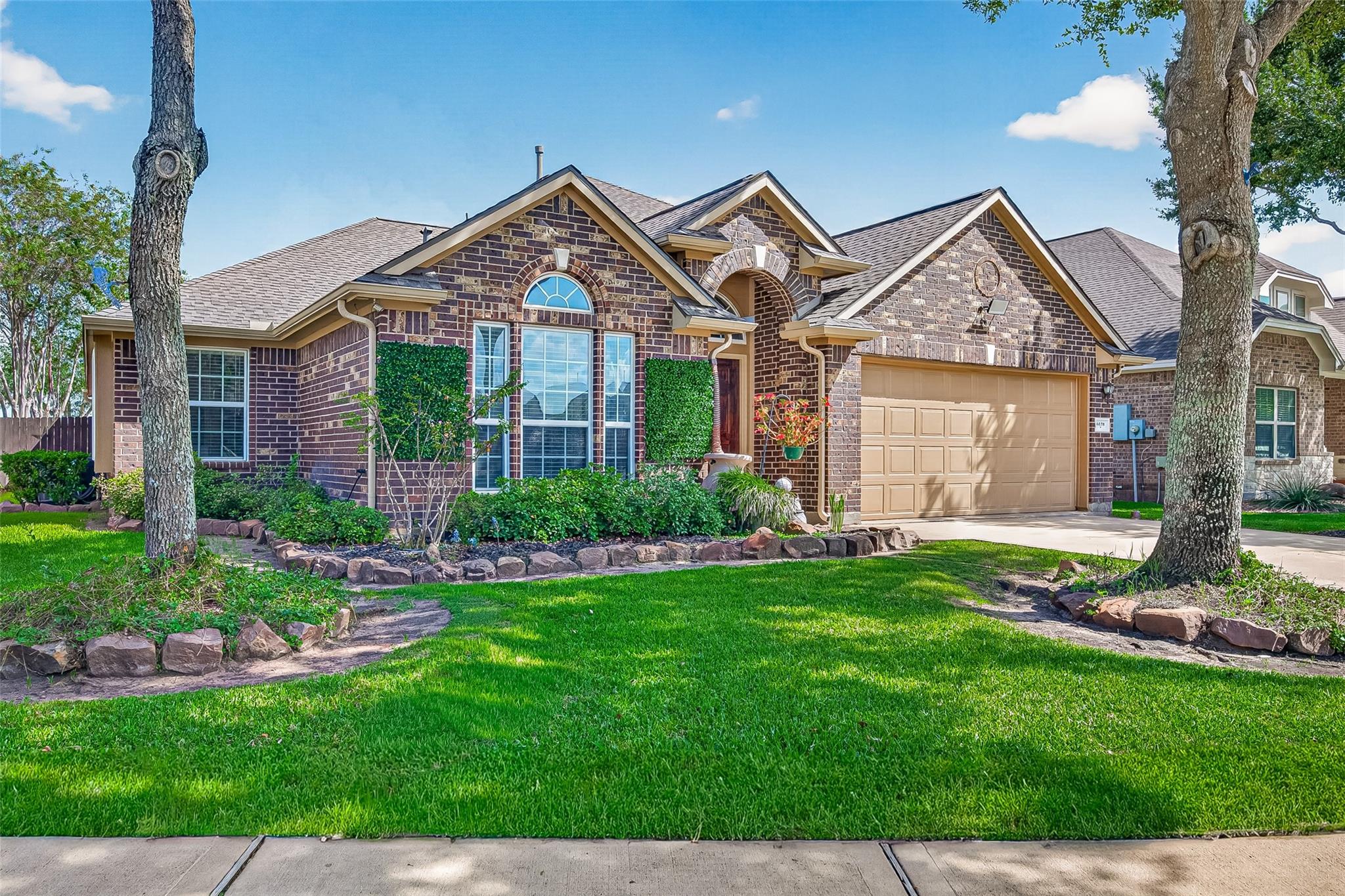 6138 Wickshire Drive — photo