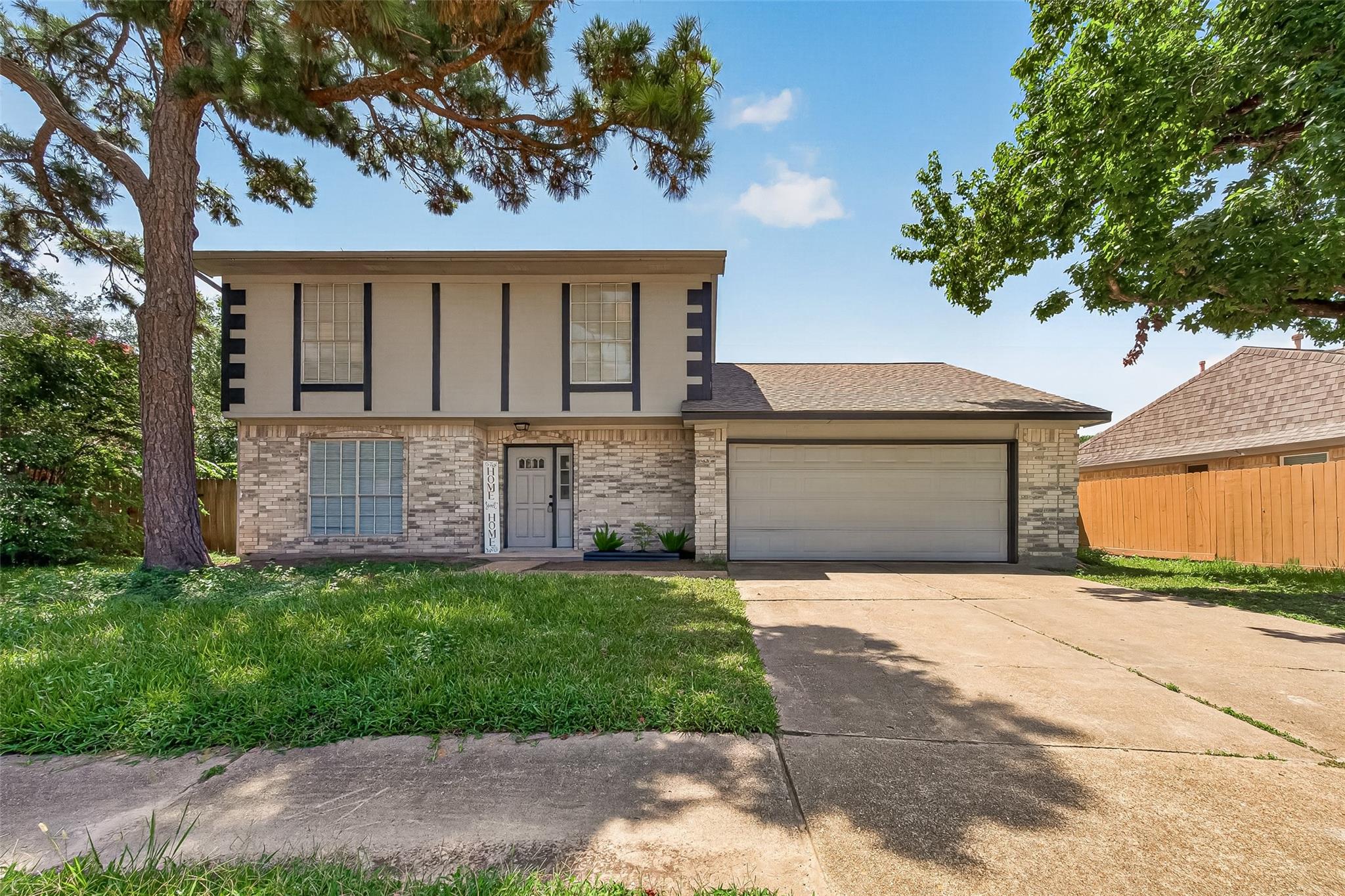 15511 Sungold Court — photo