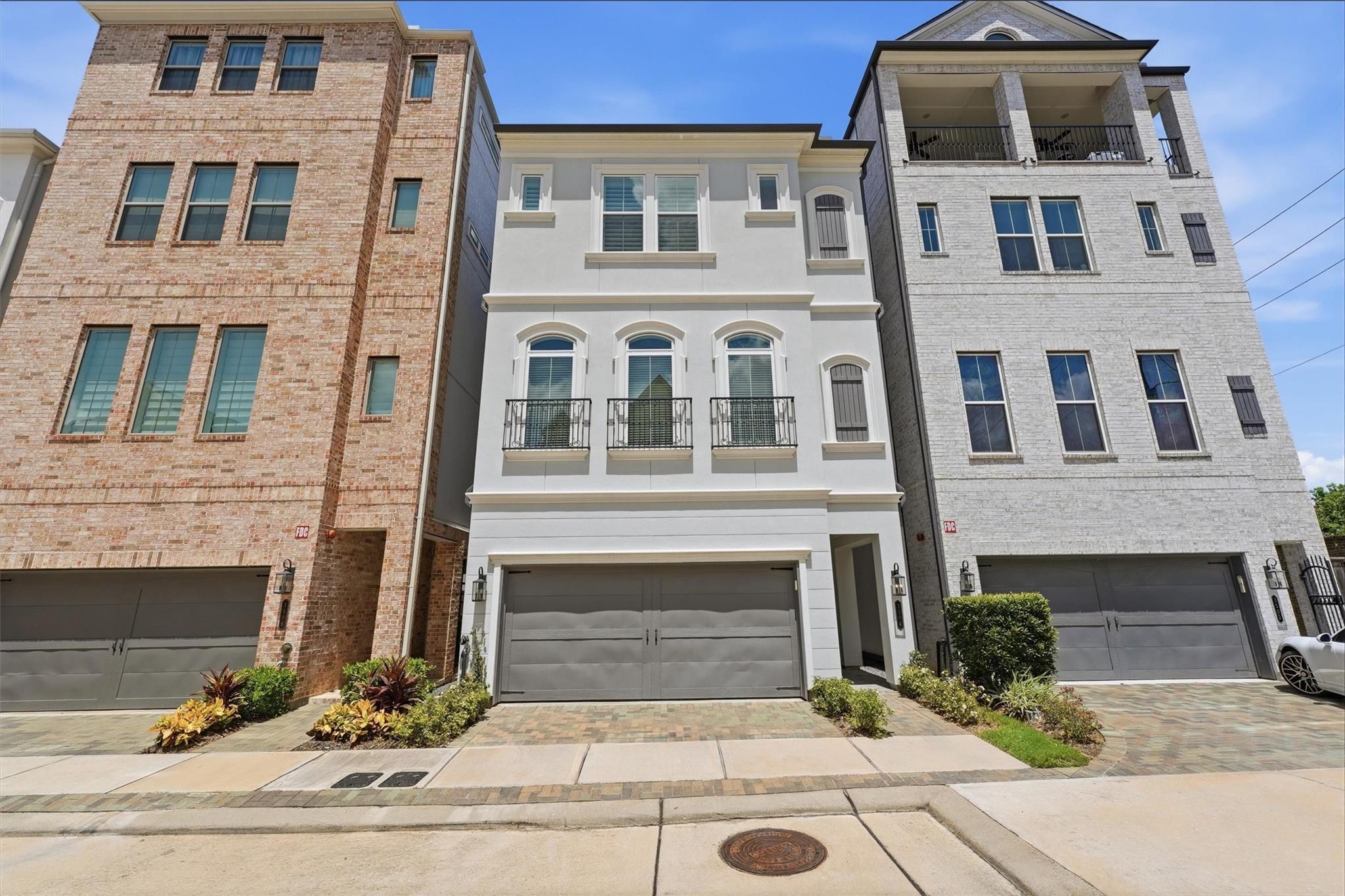 3504 Bridgewater Oaks Lane — photo