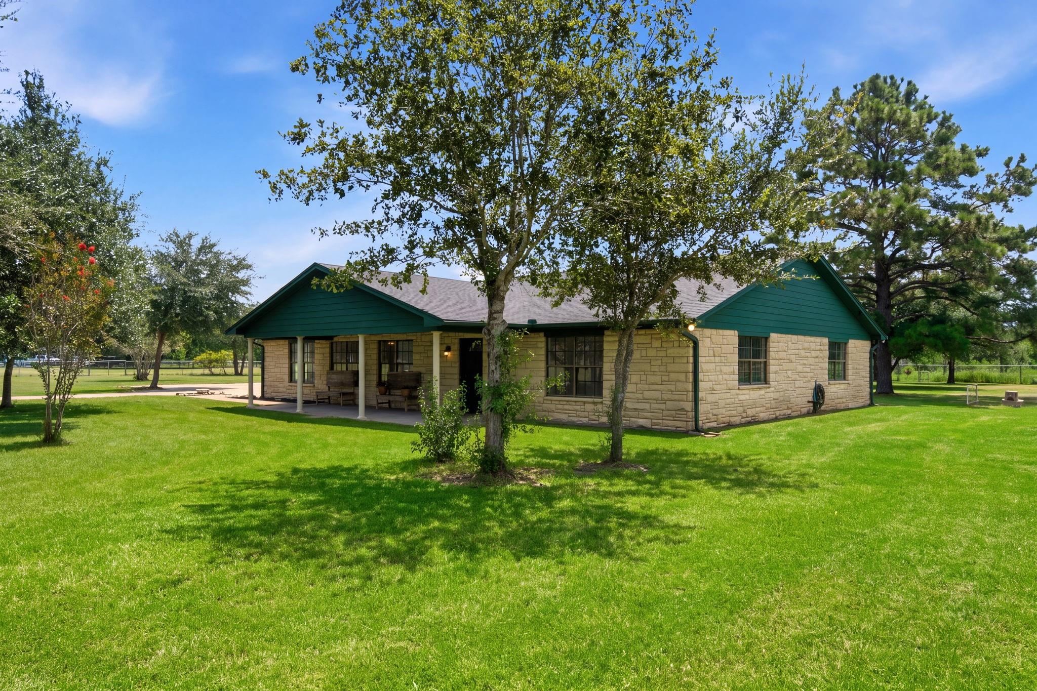2243 Green Meadows Drive — photo