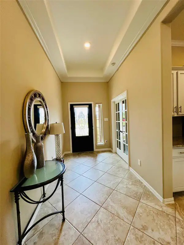 3051 Kathryn Oaks Lane — photo