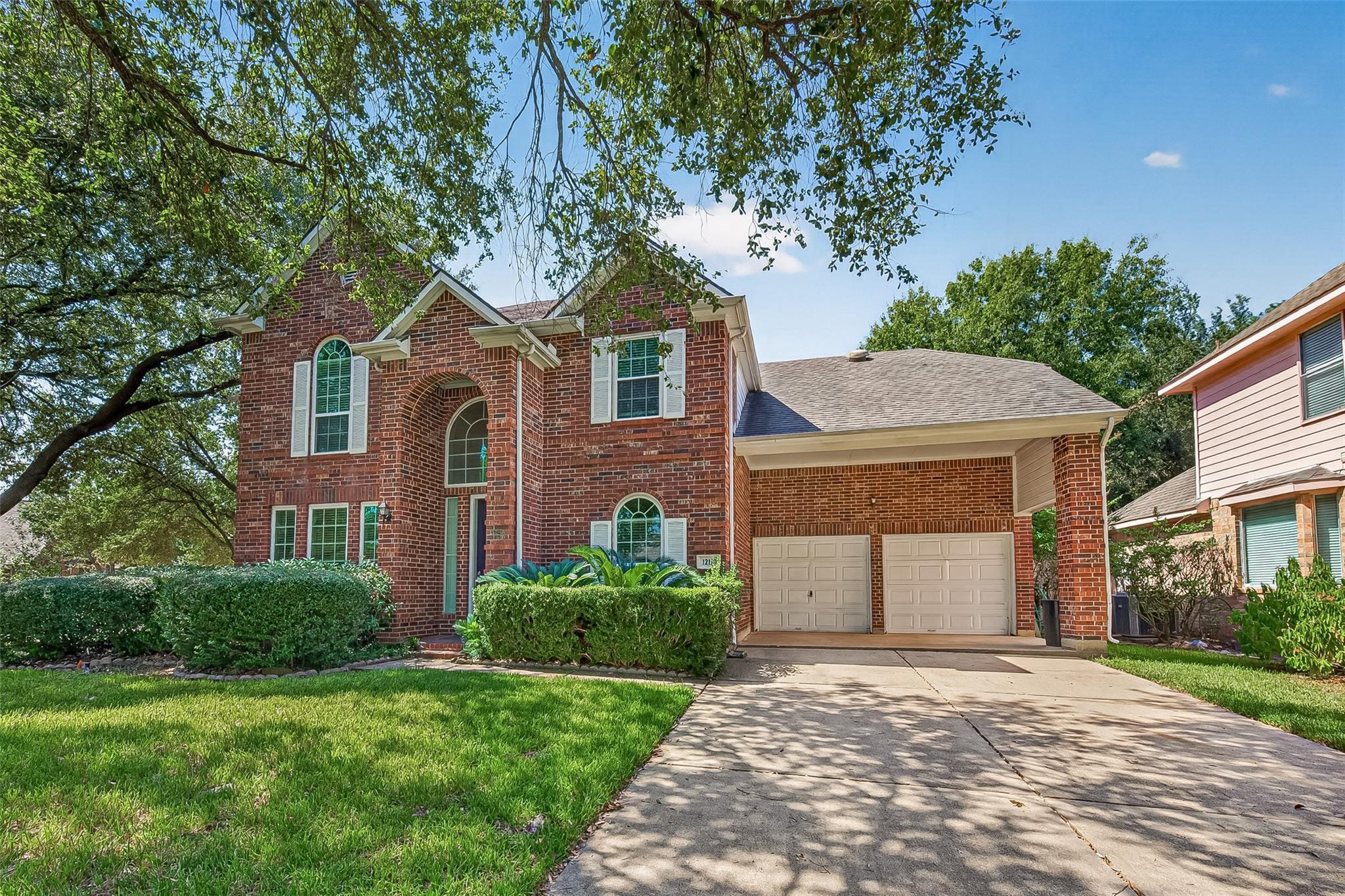 12110 Laurel Court — photo