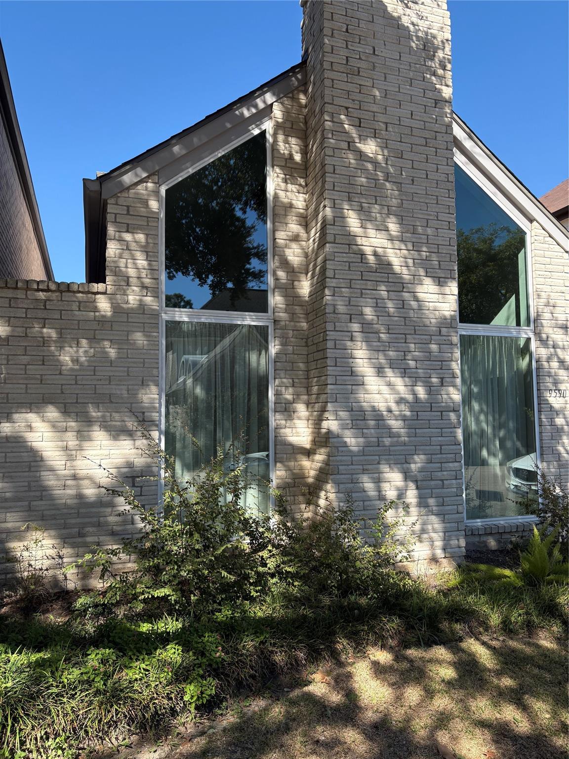 9590 Doliver Drive — photo