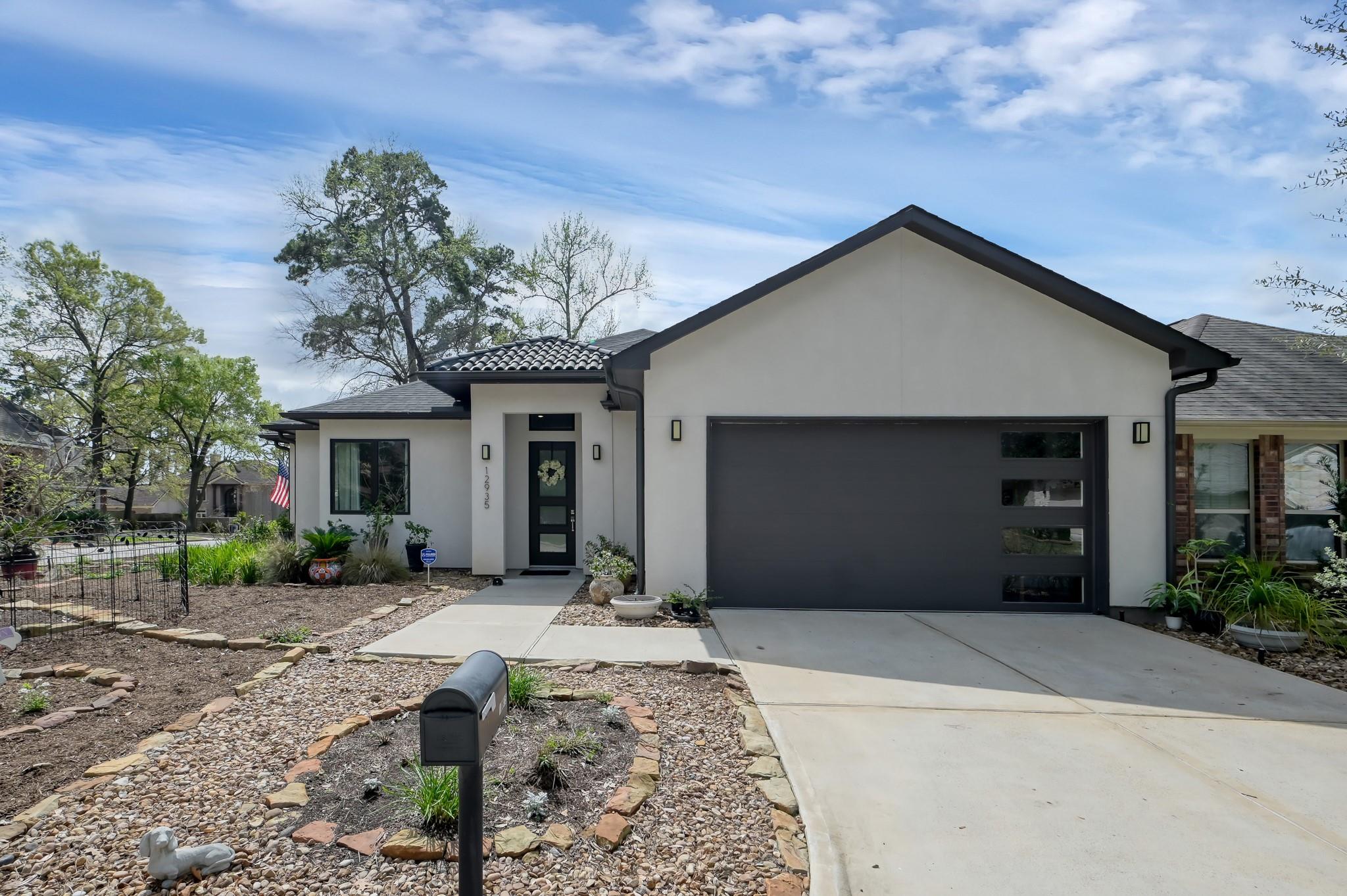12935 Shady Grove Lane — photo
