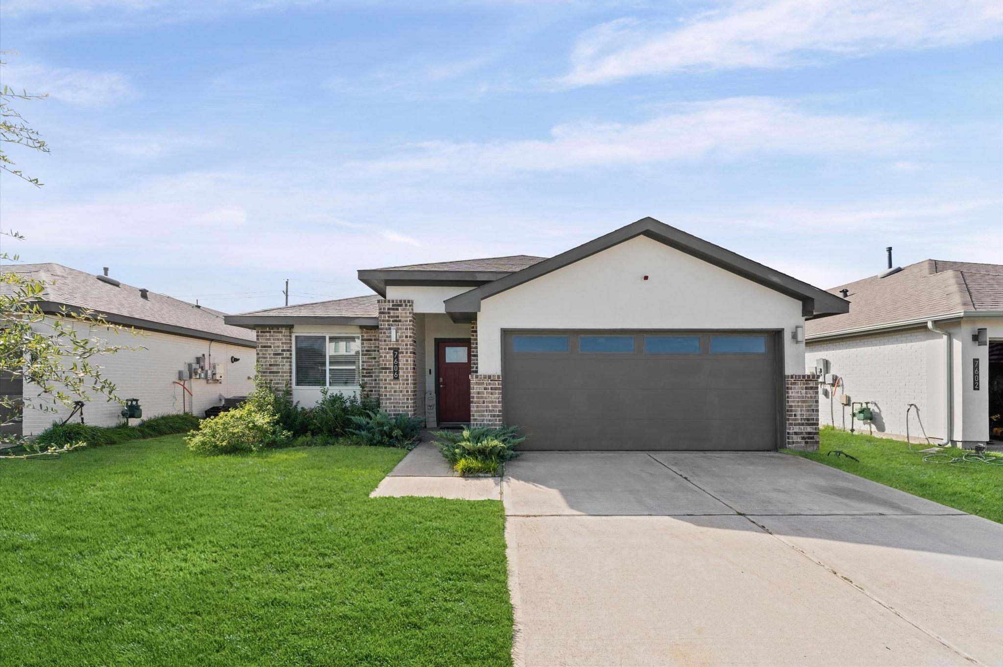 7606 Rainham Valley Lane — photo