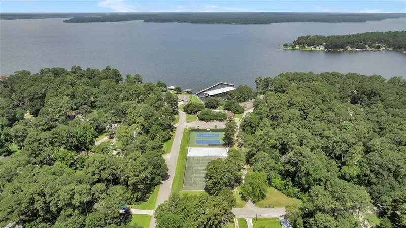 13987 Lakepoint Drive — photo