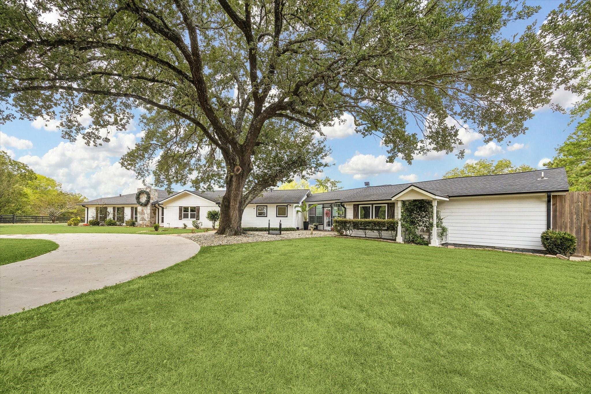 10740 Shepard Hill Road — photo