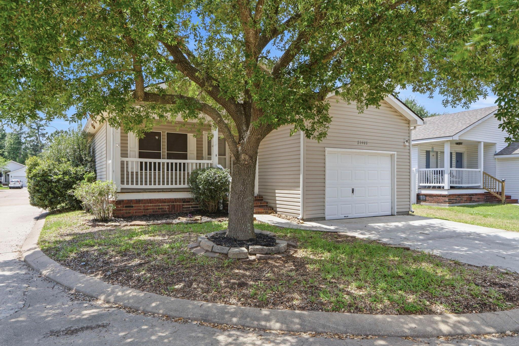 21403 Sweet Grass Lane — photo
