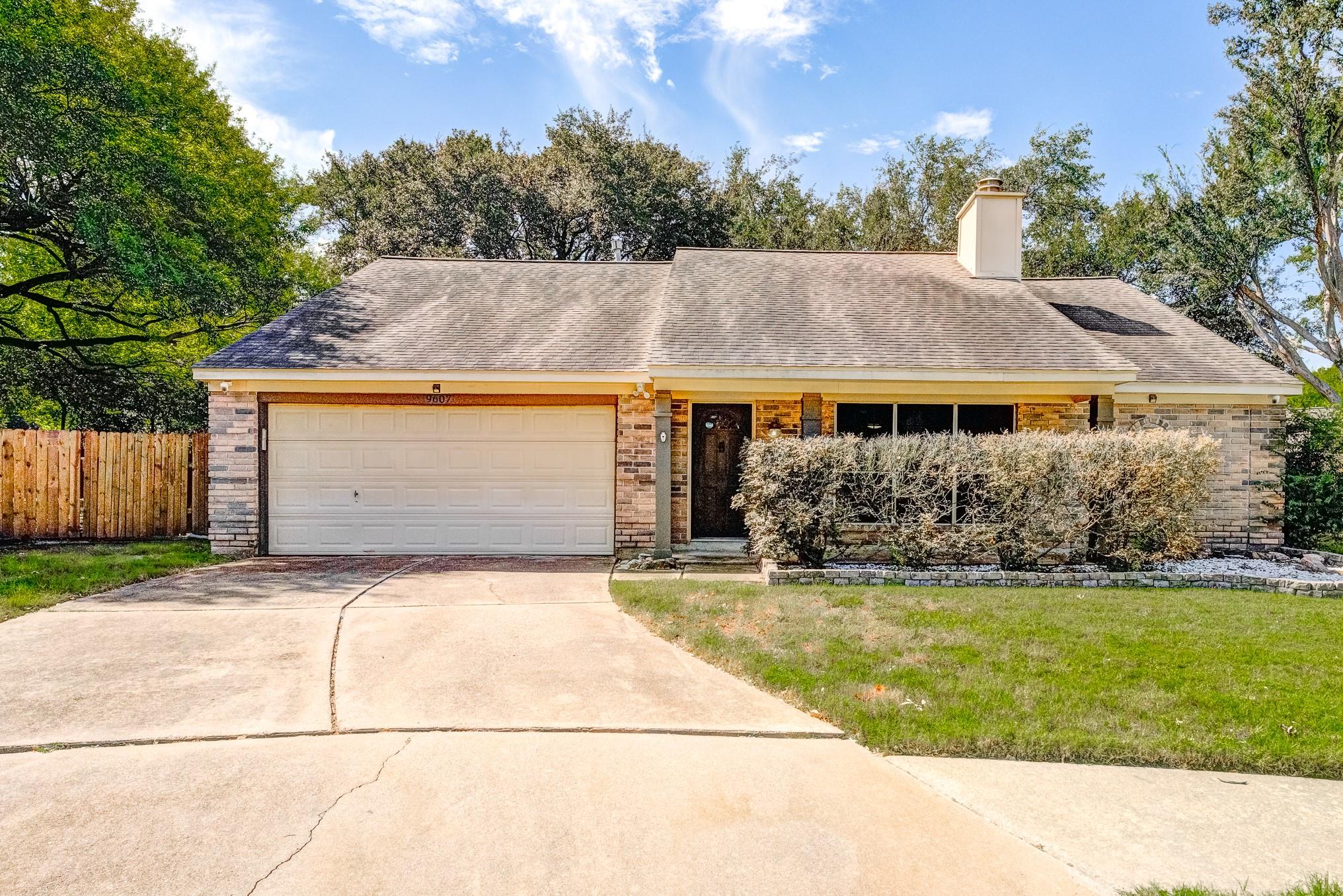9607 Yearling Court — photo