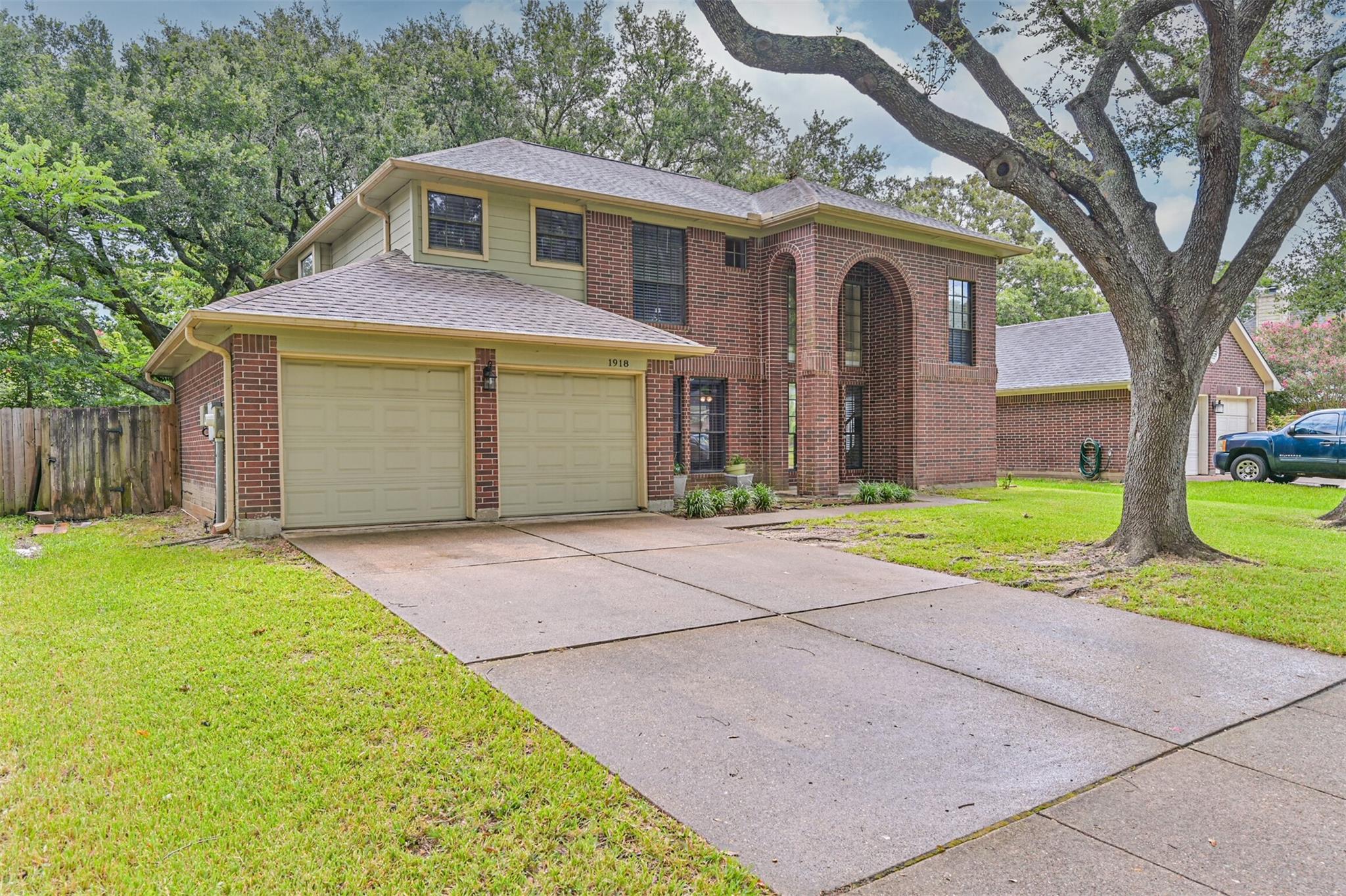 1918 Fir Tree Drive — photo