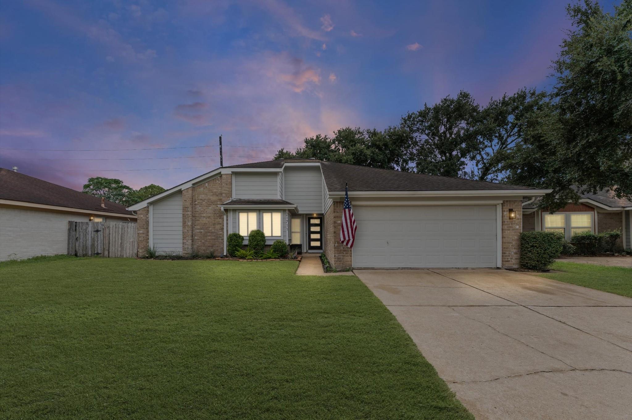 21711 Park Bend Drive — photo