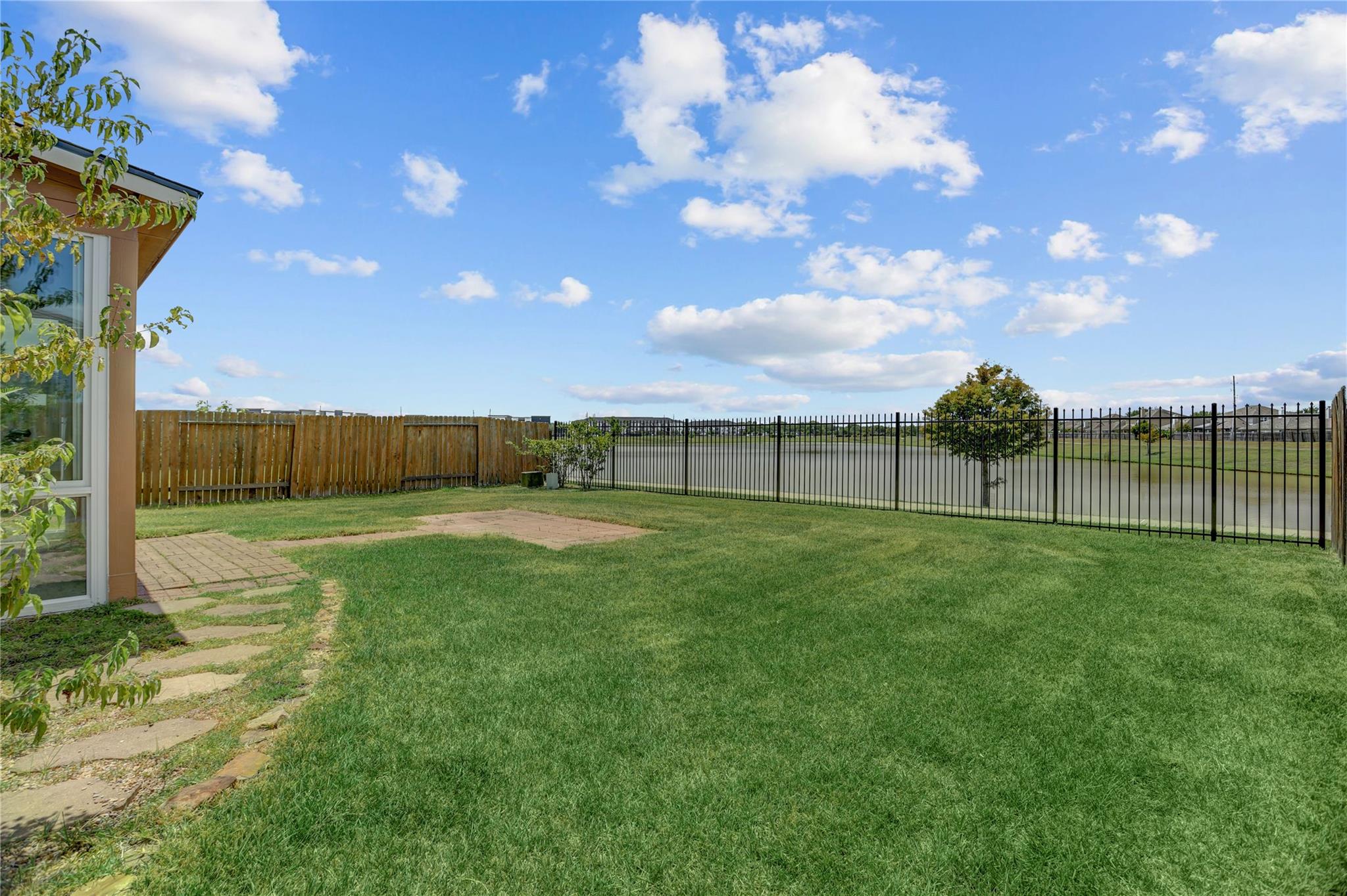5119 Waterview Meadow Drive — photo