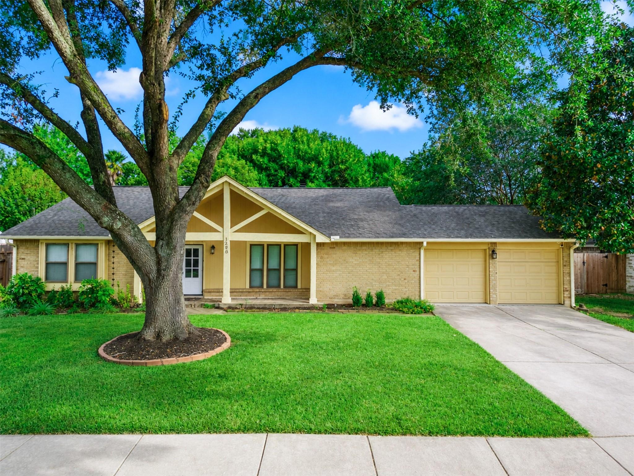 1208 Piney Woods Drive — photo