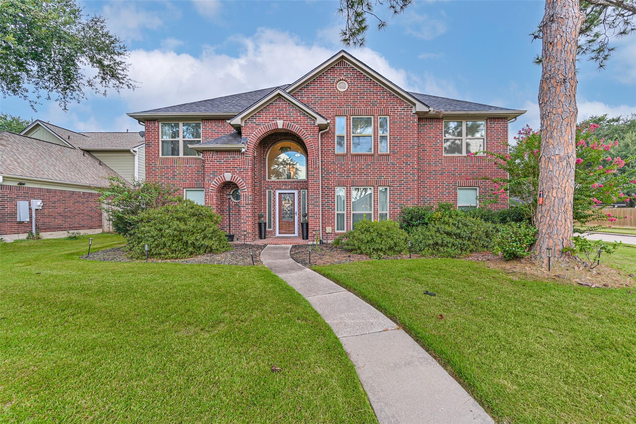 2115 Aberdeen Drive — photo