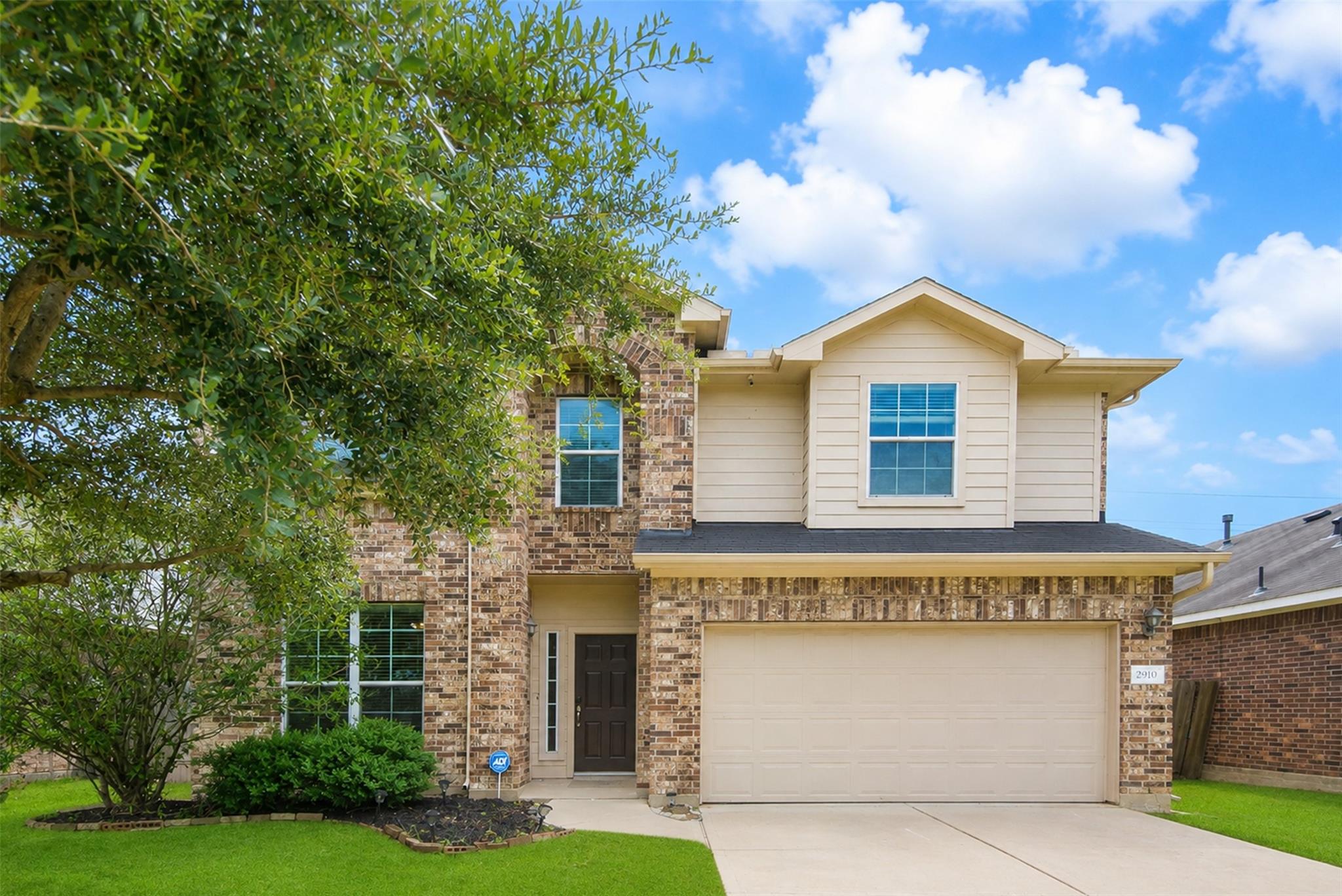 2910 Lakecrest Ridge Drive — photo