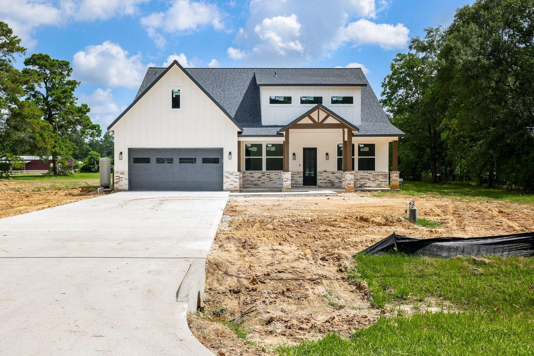 8806 Dogwood Dr — photo