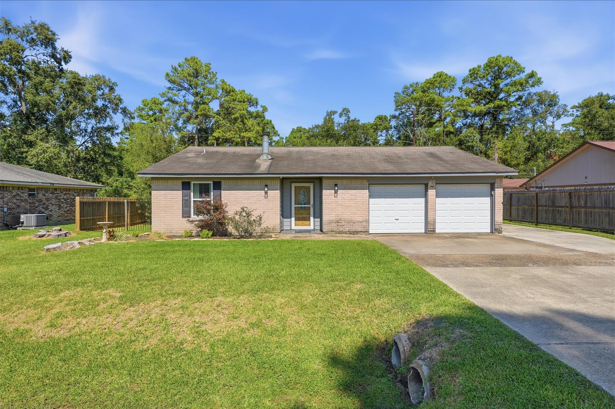9819 Forest Hollow Drive — photo
