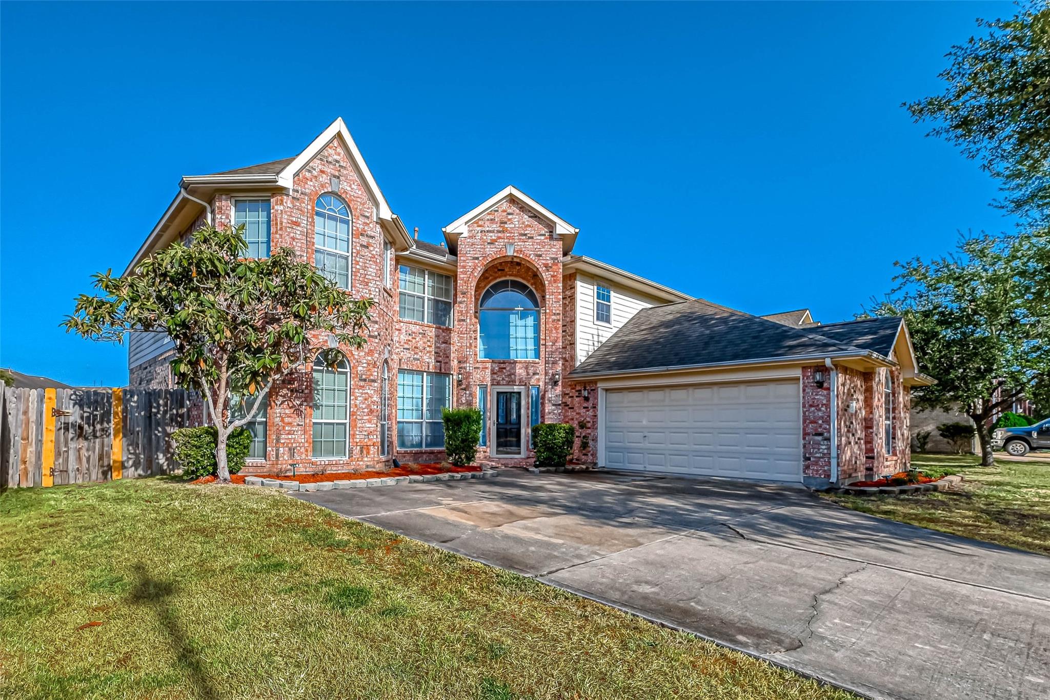 10626 Hillsdale Bridge Lane — photo