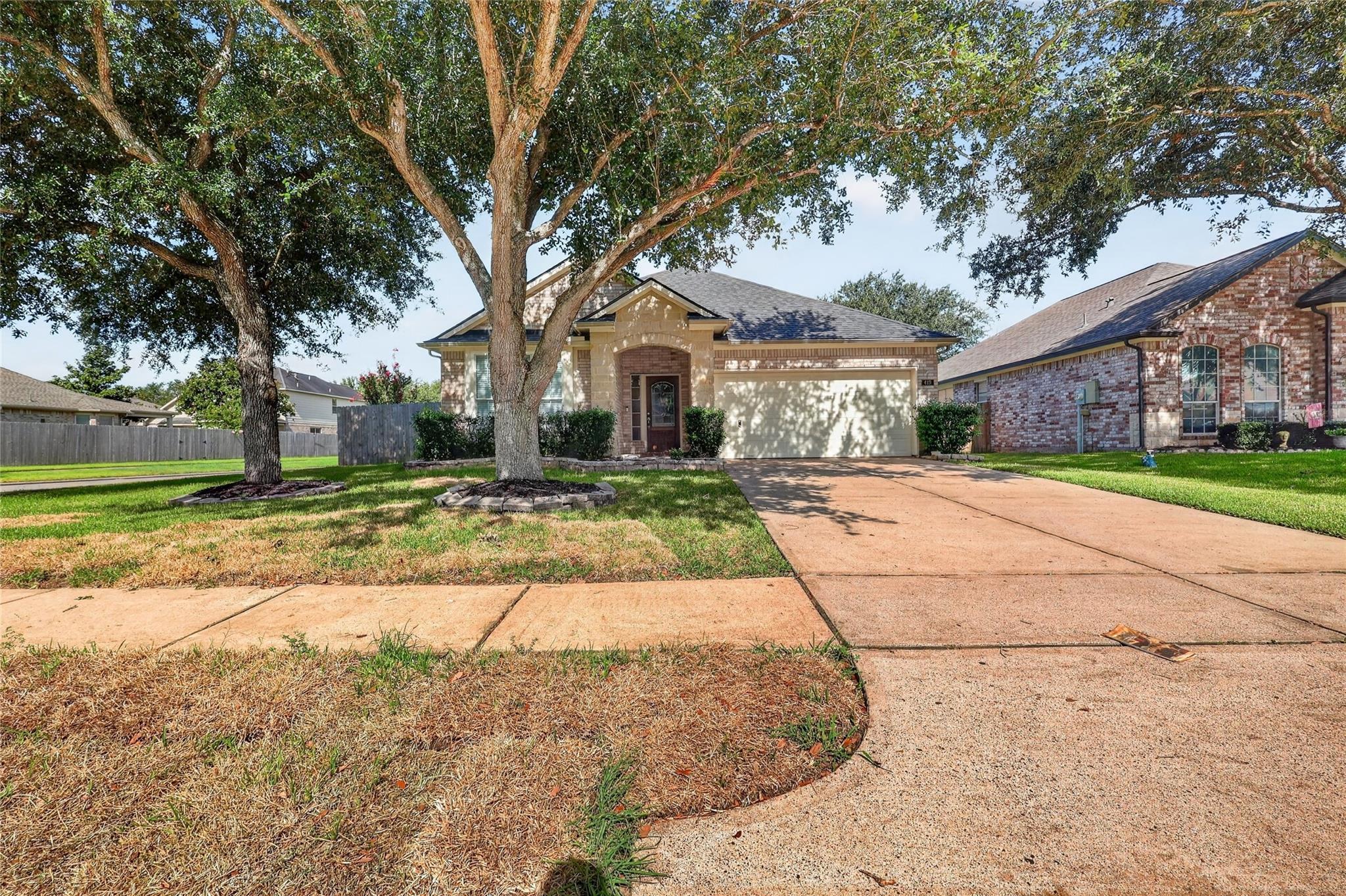 419 Drake Lane — photo