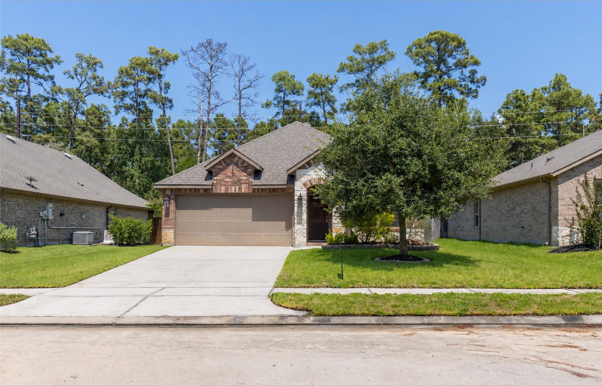 8435 Erasmus Landing Court — photo