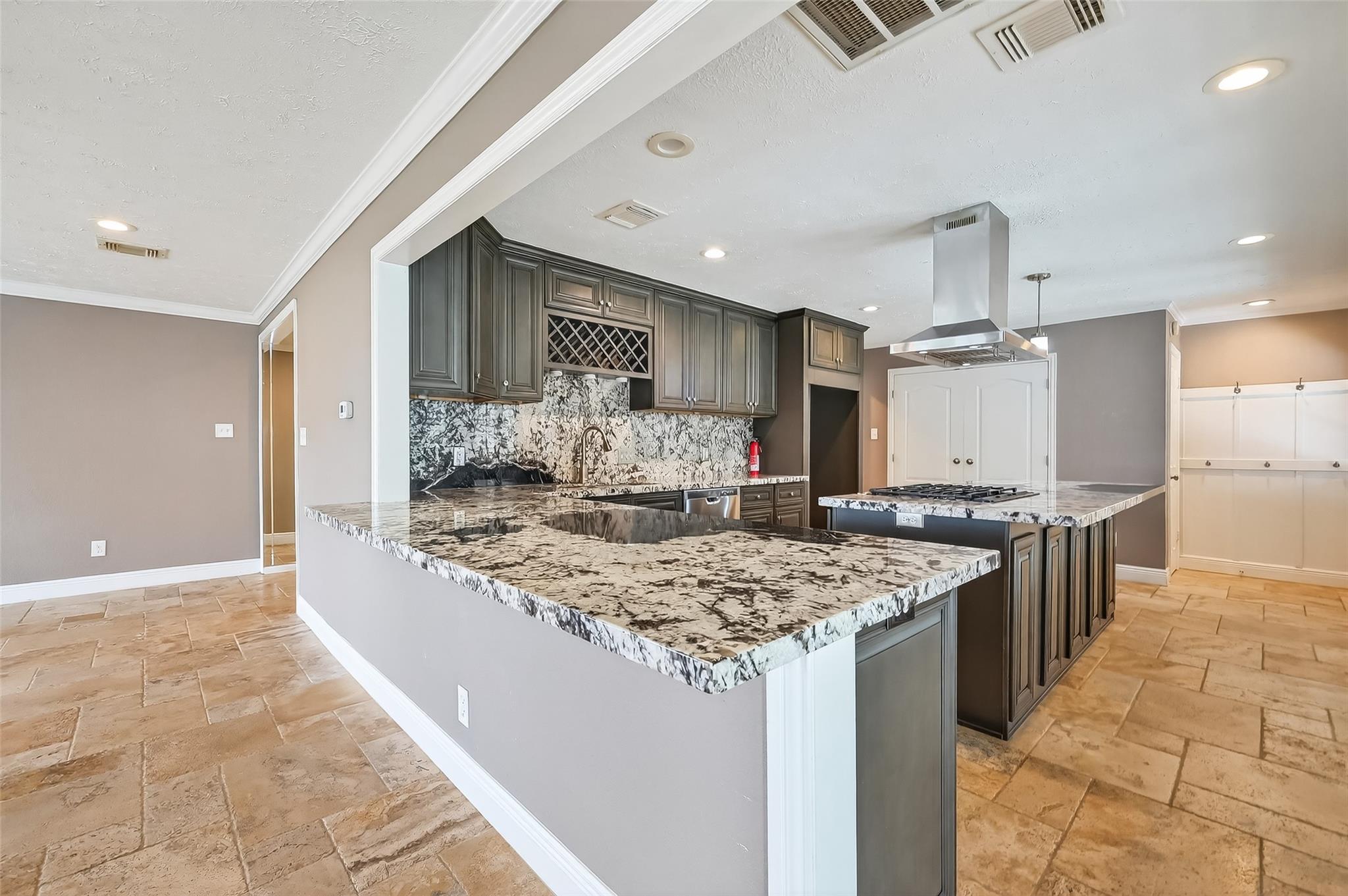 2810 Quail Hollow Drive — photo