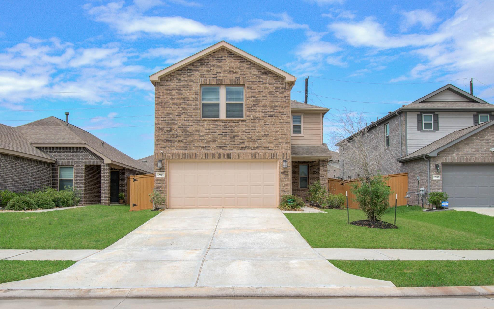 2933 Grand Anse Drive — photo