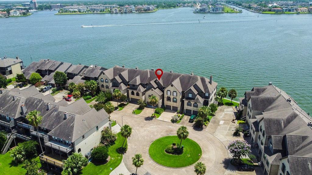2720 Lighthouse Drive — photo