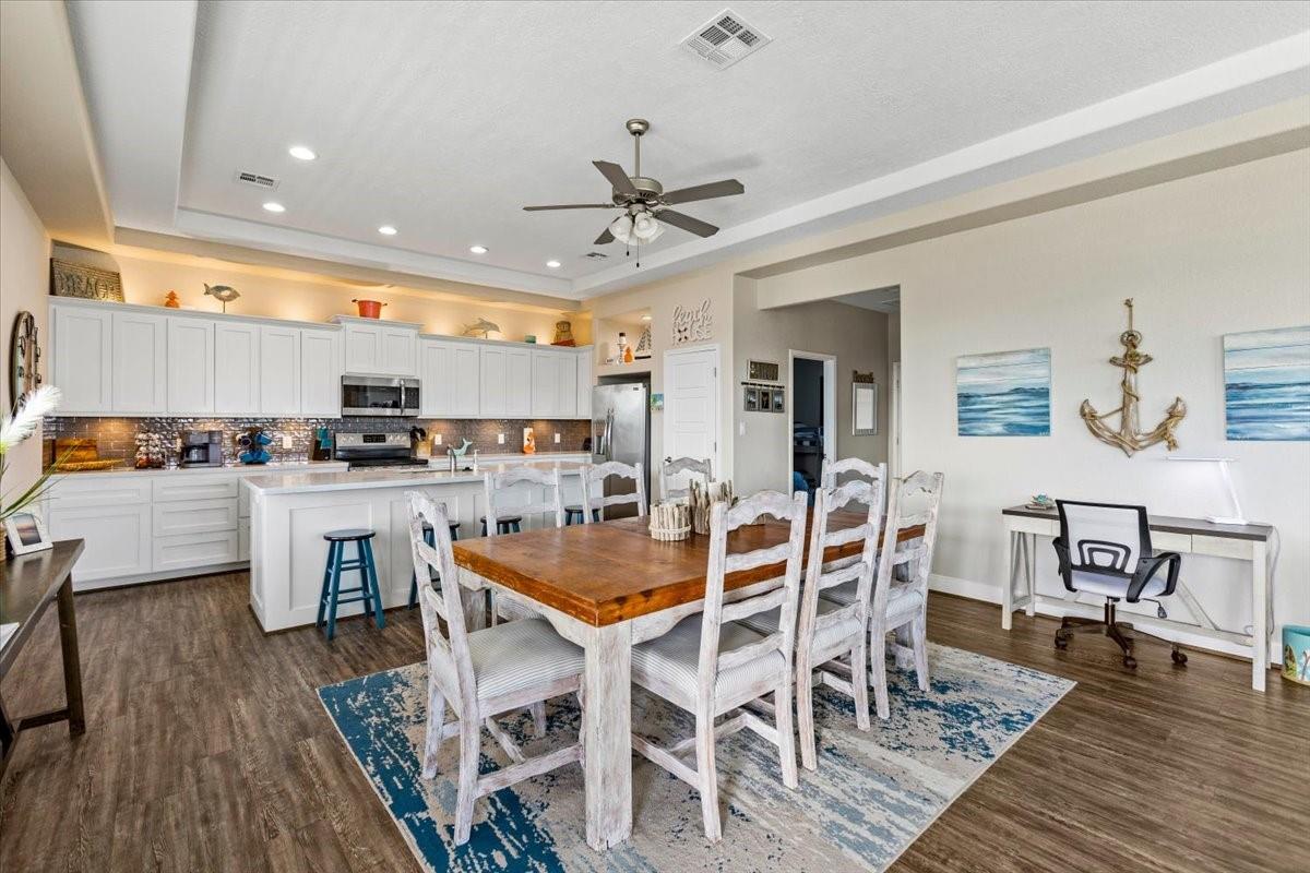 940 Driftwood Drive — photo
