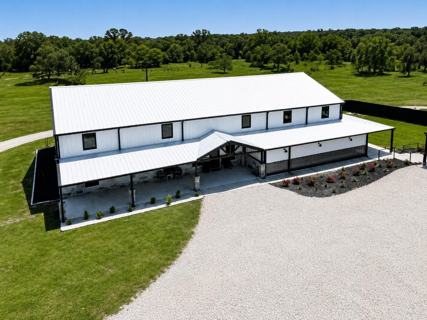 1235 Kelley Woods Lane — photo