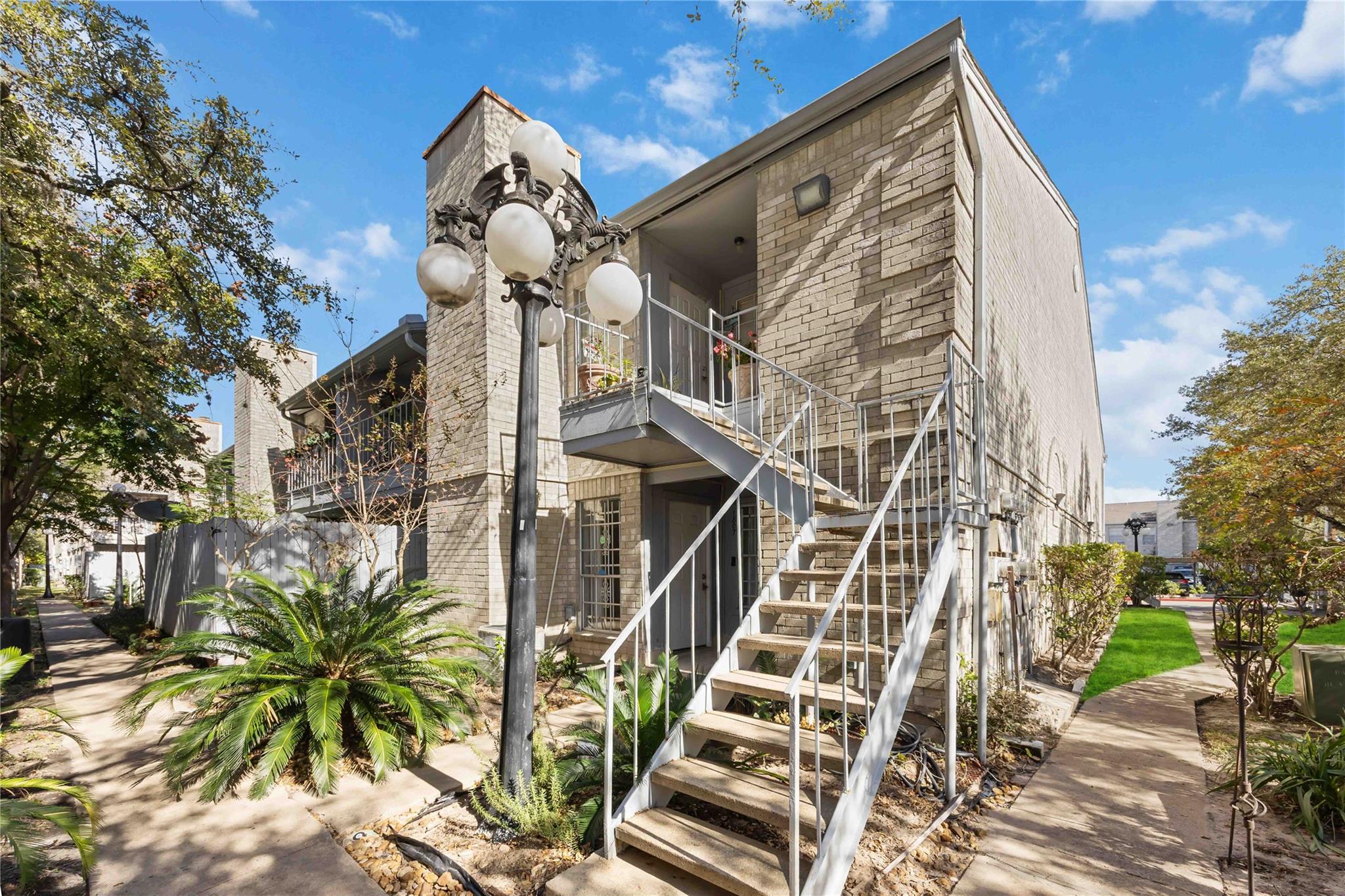 7400 Bellerive Drive #1807 — photo
